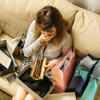 Identifying the 5 signs of shopping addiction